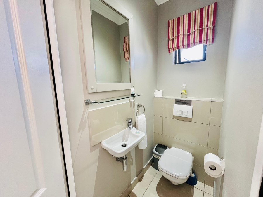 1 Bedroom Property for Sale in Brenton On Sea Western Cape